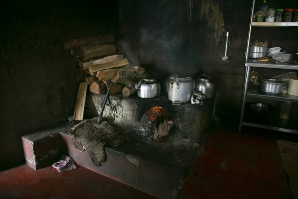 stock image Kitchen of a house in the Peruvian Amazon jungle near the city of Tarapoto.