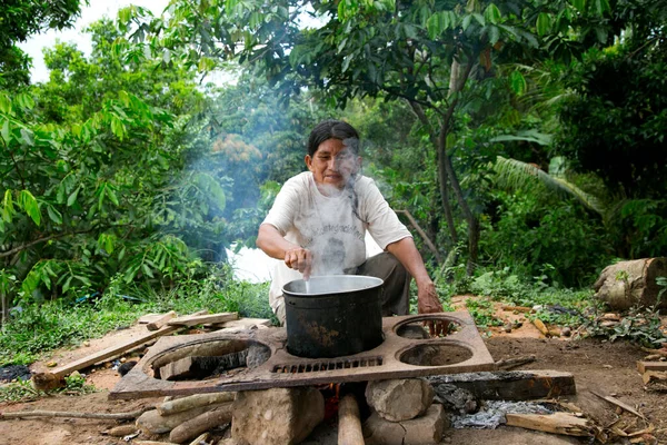 Chazuta Pérou 1Er Octobre 2022 Une Femme Dans Cuisine Restaurant — Photo