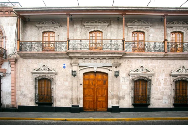 Murallas Blancas Puertas Las Antiguas Calles Ciudad Arequipa Perú —  Fotos de Stock