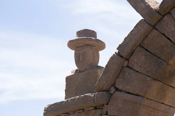 Steinköpfe Die Bögen Auf Der Insel Taquile Titicacasee Peru Gehauen — Stockfoto