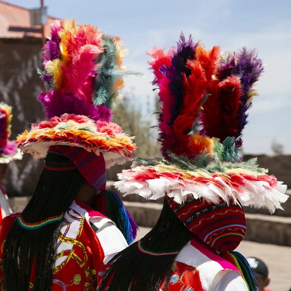 Местные Жители Острова Такиле Перу Танцуют Мероприятии Главной Площади Острова — стоковое фото