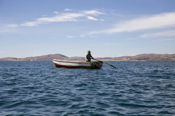 Activiteit Van Vissers Hun Boten Het Schiereiland Llachn Het Titicacameer — Stockfoto