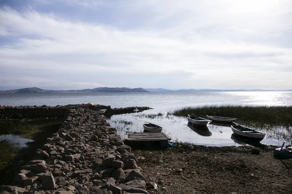ペルーのラッハン半島からティチカ湖の景色 — ストック写真