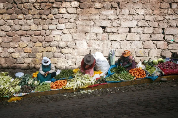 Frauen Verkaufen Mais Und Anderes Bio Gemüse Auf Den Straßen — Stockfoto