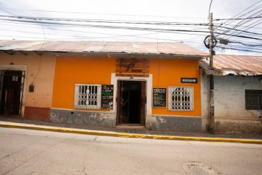 Puno, Peru 1 Ocak 2023: Peru 'nun Puno kentindeki geleneksel restoran.