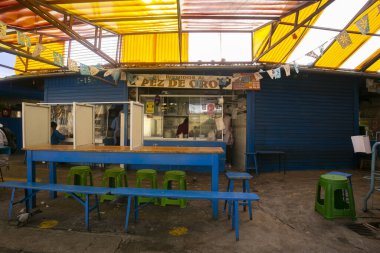 Puno, Peru; 1 Ocak 2023: Puno şehrindeki ünlü restoran 