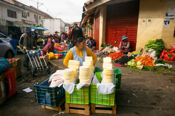 Cusco Peru 1St January 2023 Woman Selling Organic Peruvian Cheese — Stock Photo, Image