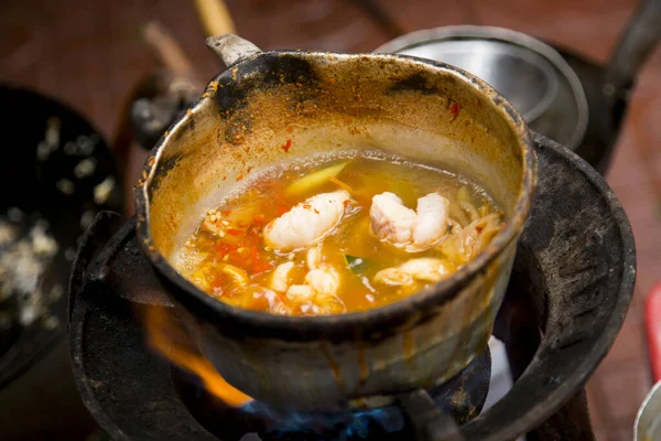 Koken Inktvis Met Rode Curry Een Straat Voedsel Kraam Bangkok — Stockfoto