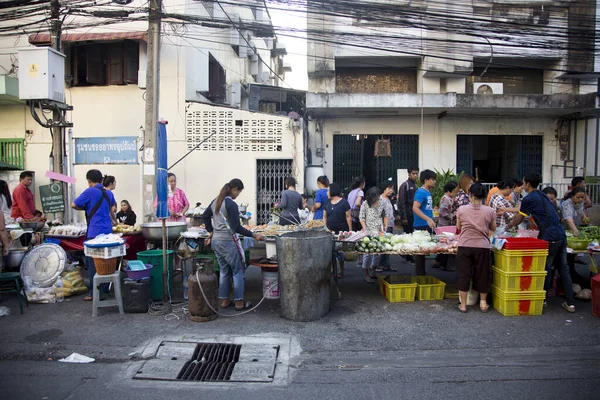 Bangkok Thailand 1St January 2023 Atmosphere Vendors Khlong Toei Central — Stock Photo, Image