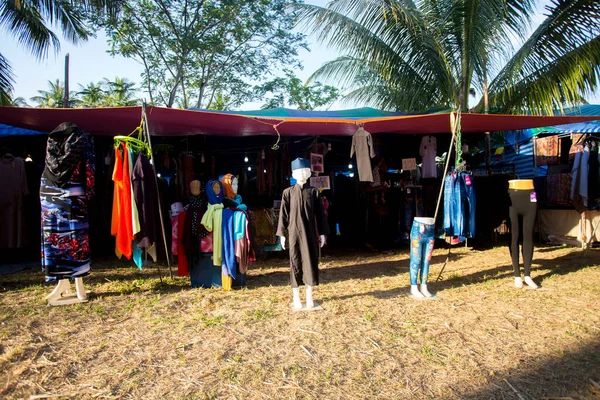 タイのコヤオ 2023年1月1日 ヤオ島の市場でストリート衣料品が停止する — ストック写真