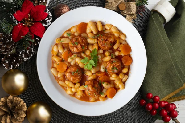 White Bean Stew Chorizo Table Decorated Christmas Elements — Stock Photo, Image