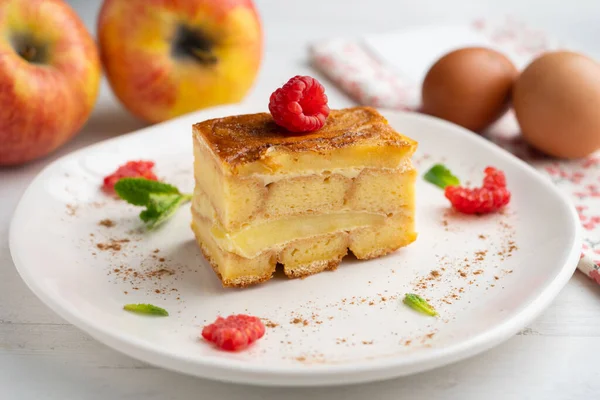 Яблочный Пудинг Печенье Яйцо Традиционный Рецепт Французского Десерта — стоковое фото