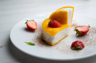 Japon omleti. Japon tatlıları sadece farklı dokularda yumurtalarla yapılır..