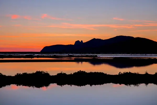 Schöner Sonnenuntergang Strand Von Ses Salines Auf Ibiza Spanien — Stockfoto