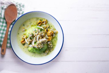 Midye ve avokado ile Ceviche