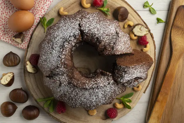 Delicious Fluffy Chocolate Cake Cashews Raspberries — Stock Photo, Image