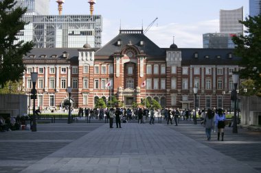 Tokyo, Japonya; 1 Ekim 2023: Tokyo Merkez Tren İstasyonu 'nun dış görünümü.