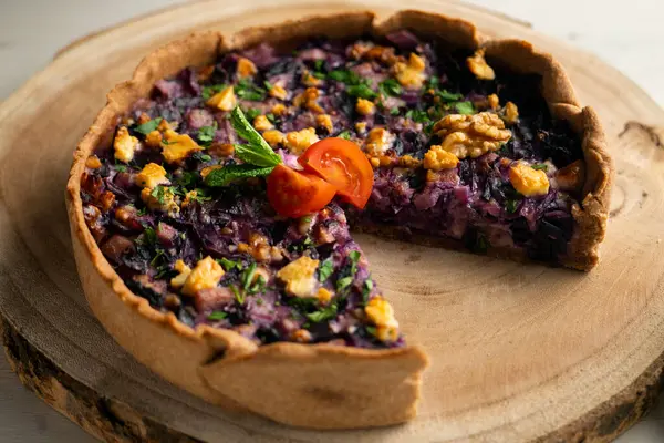 French Quiche Red Cabbage Vegetables Traditional French Recipe — Stock Photo, Image