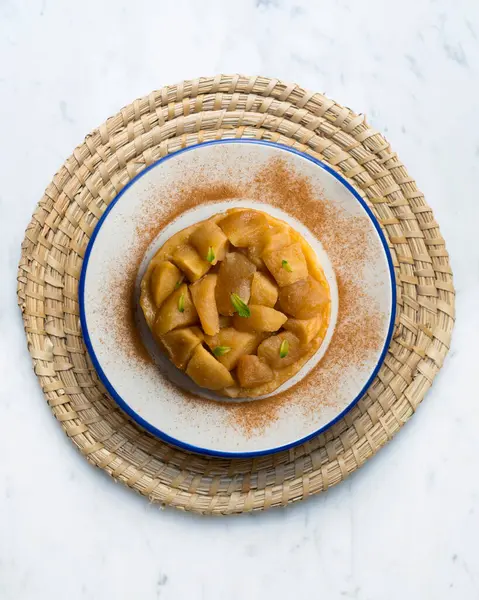 stock image Delicious tarte tatin with apples from an overhead perspective.