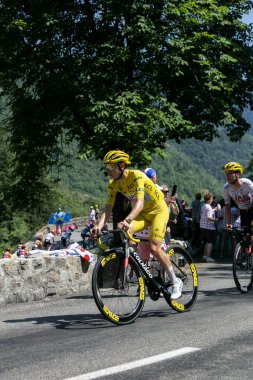 Moulinet, Fransa; 20 Temmuz 2024: Profesyonel bisikletçi TADEJ POGACAR BAAE Ekibi UAE Col de Turini Tour de France 2024 'teki bir dağ sahnesinde UAE