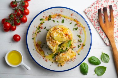 Causa Peruana. Causa Lima, patates, avokado, tavuk veya ton balığından yapılan geleneksel Peru mutfağı başlangıcıdır..