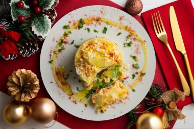 Causa Peruana. Causa Lima, patates, avokado, tavuk veya ton balığından yapılan geleneksel Peru mutfağı başlangıcıdır..