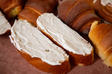 Meksika 'daki yerel bir topluluğun pazarında geleneksel tatlı Oaxacan ekmeği.