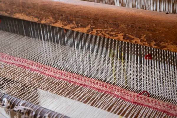 Meksika halılarının Teotitlan del Valle, Oaxaca Mexico 'daki zanaatı için atış ve makine.