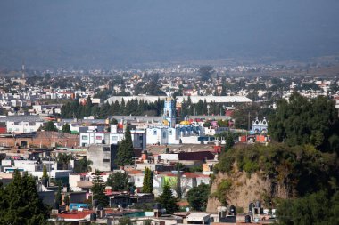 Cholula, Meksika; 1 Ocak 2025: Cholula kiliselerinin dini mimarisi.
