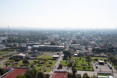 Cholula, Meksika 'dan Puebla şehrinin panoramik manzarası.