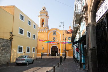 Puebla, Meksika, 1 Ocak 2025: Puebla, Meksika 'daki koloni kiliseleri ve dini binalar.