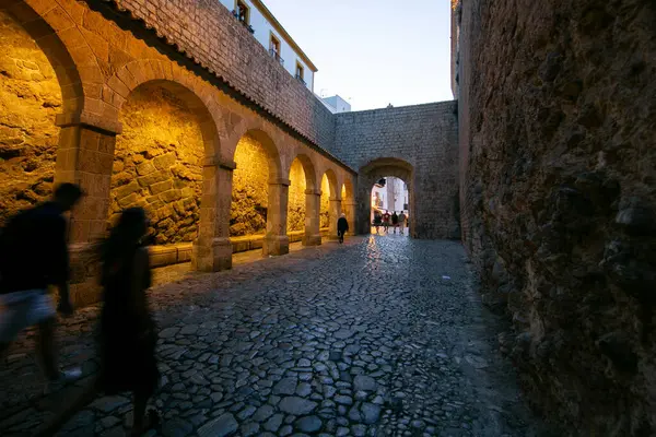 İbiza, İspanya; 1 Ekim 2024: The Portal de ses Taules, UNESCO 'nun Dünya Mirası Bölgesi olan Dalt Vila' nın görkemli girişi..