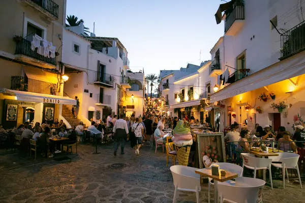 İbiza, İspanya; 1 Ekim 2024: The Portal de ses Taules, UNESCO 'nun Dünya Mirası Bölgesi olan Dalt Vila' nın görkemli girişi..