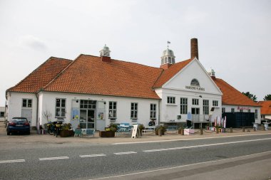 Jgerspris, Danimarka; 1 Ağustos 2025: Hansens Fldeis dondurma fabrikası ve mağazası.