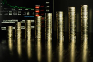 Merdiven madeni para deseni soldan sağa, iş büyümesi, stok t