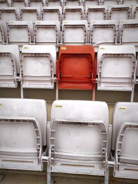 Stadyumdaki boş koltuklar