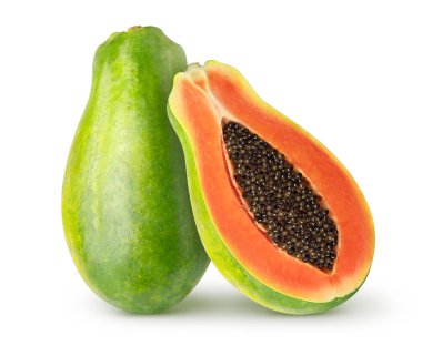Ayrı bir papaya. Tüm papaya meyvesi ve yarım tohum beyaz arka planda kırpma yolu ile izole