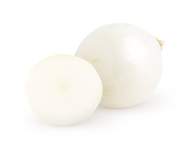 İzole soğanlar. Kırpma yolu ile beyaz arkaplan üzerinde yarı izole beyaz soğan