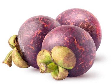 İzole mangosteens. Kırpma yolu ile beyaz arka plan üzerinde izole üç bütün mangosten meyve