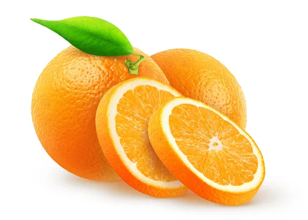 Arance Isolate Due Frutti Interi Arancioni Fette Isolate Fondo Bianco — Foto Stock