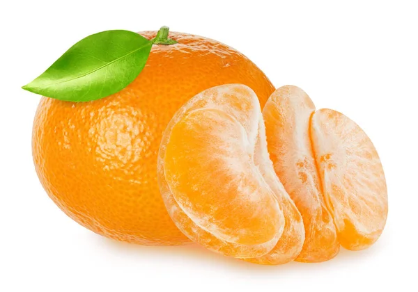 Isolerat Mandarin Eller Mandarin Hela Och Skivor Citrusfrukt Isolerad Vit — Stockfoto