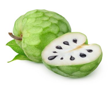 İzole edilmiş Cherimoya. Beyaz arka planda yaprak ile tam ve kesilmiş Cherimoya (muhallebi elması) meyveleri