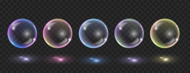 Gerçekçi yumuşak renkli sabun köpükleri. Şeffaf kristal sabun köpükleri koyu şeffaf arka planda izole.