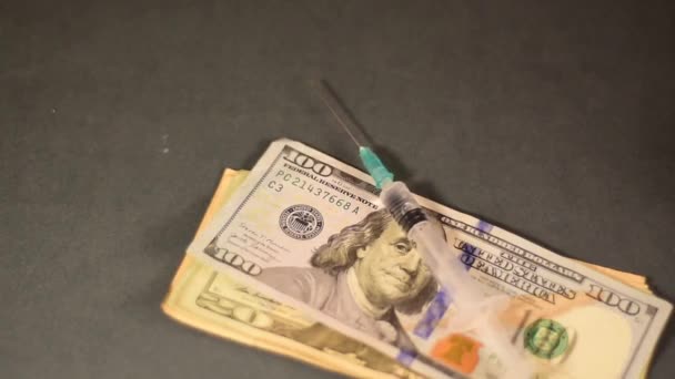 Billet 100 Dollars Différents Types Drogues Sur Fond Noir — Video