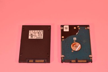 Hard disc drive and solid state drive 