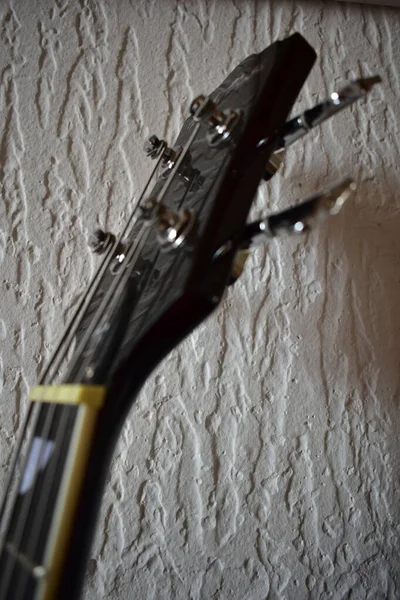 Baixo Guitarra Close Detalhe — Fotografia de Stock
