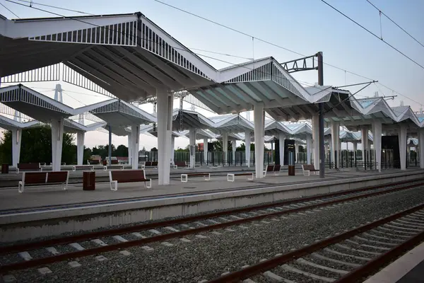 Järnvägsstation Staden Solnedgång — Stockfoto