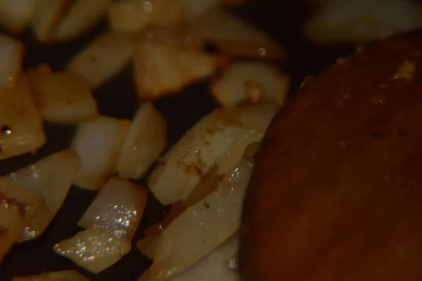 Zwiebeln Der Pfanne Aus Nächster Nähe Grillen — Stockfoto