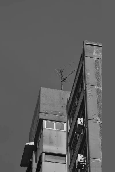 Brutalistické Obytné Budovy Černobílém — Stock fotografie