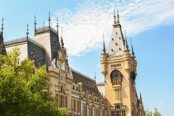 Iasi 'deki Kültür Sarayı. Yüksek kaliteli fotoğraf.